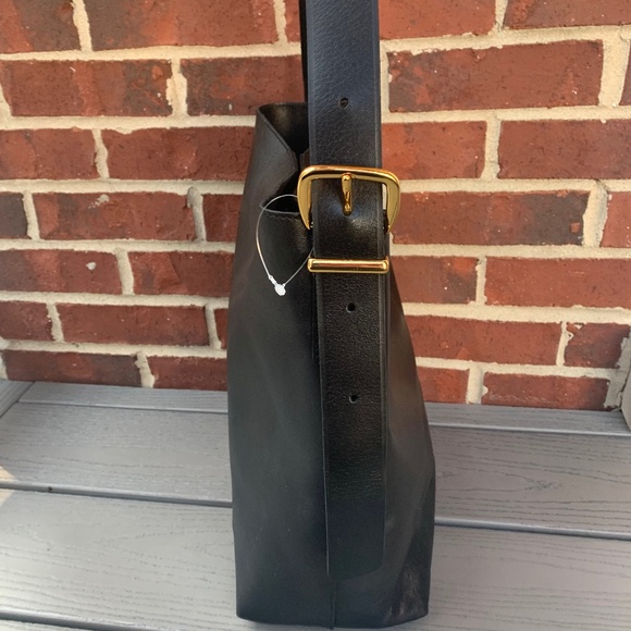 Madewell The Essential Bucket Tote - Picture 2 of 13